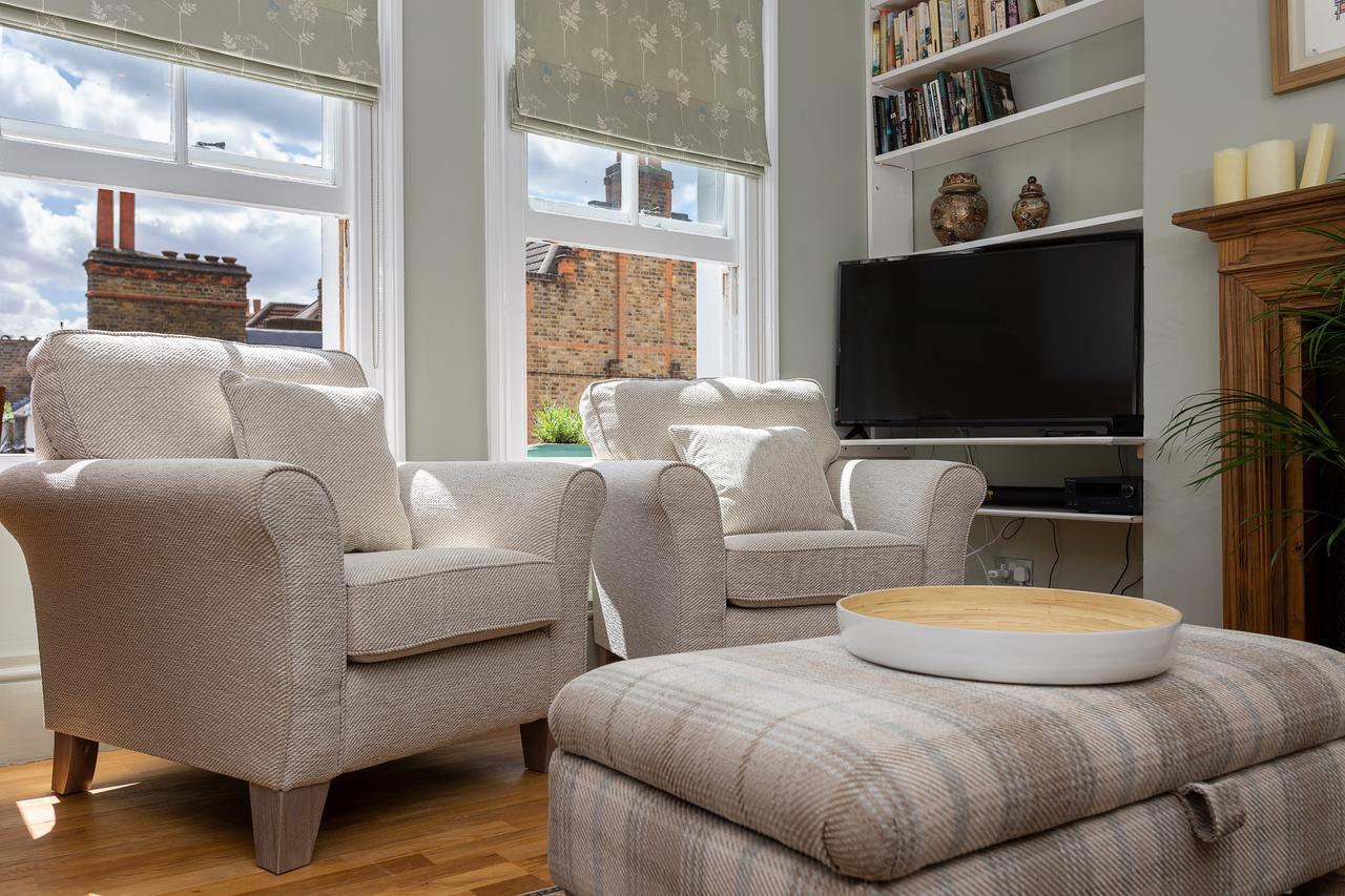 Quaint 2 Bedroom Flat - 9 Minutes Walk To Vauxhall Tube Londres Exterior foto
